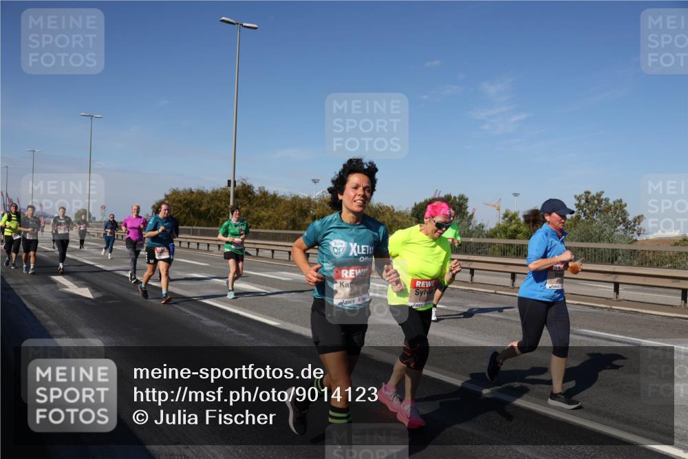 03.10.2025 - Köhlbrandbrückenlauf Julia Fischer http://msf.ph/oto/9014123 03.10.2025 13:08:37 Position 3 4984, 655 meine-sportfotos.de