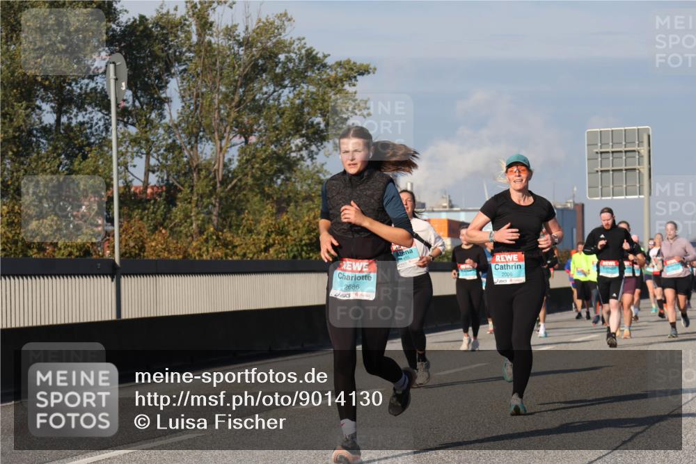 03.10.2025 - Köhlbrandbrückenlauf Luisa Fischer http://msf.ph/oto/9014130 03.10.2025 10:58:13 Position 3 2686, 2006 meine-sportfotos.de