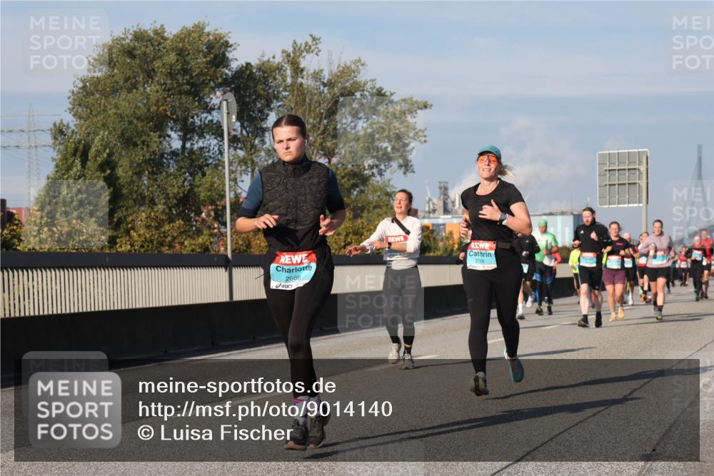 03.10.2025 - Köhlbrandbrückenlauf Luisa Fischer http://msf.ph/oto/9014140 03.10.2025 10:58:14 Position 3 2686, 2006 meine-sportfotos.de