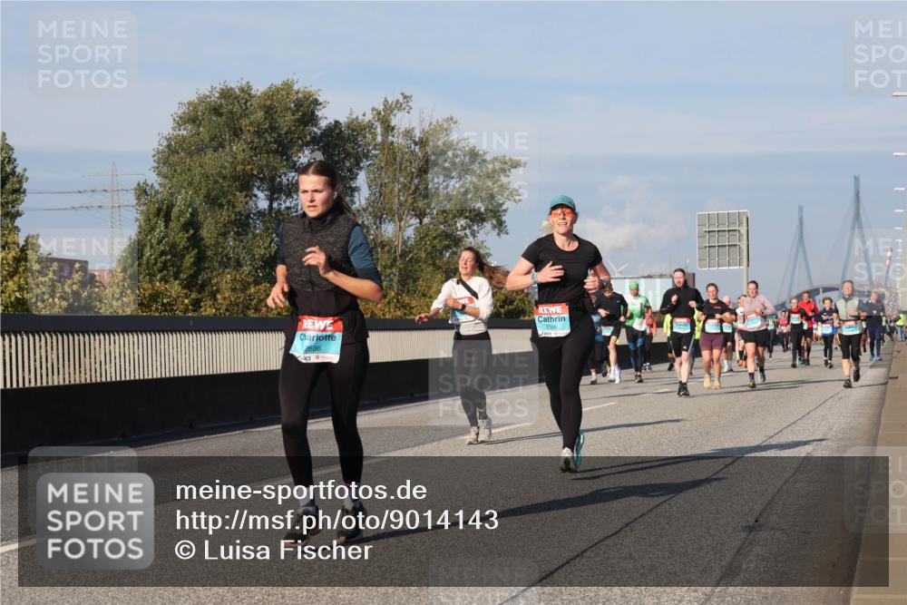 03.10.2025 - Köhlbrandbrückenlauf Luisa Fischer http://msf.ph/oto/9014143 03.10.2025 10:58:15 Position 3 2686, 2006 meine-sportfotos.de