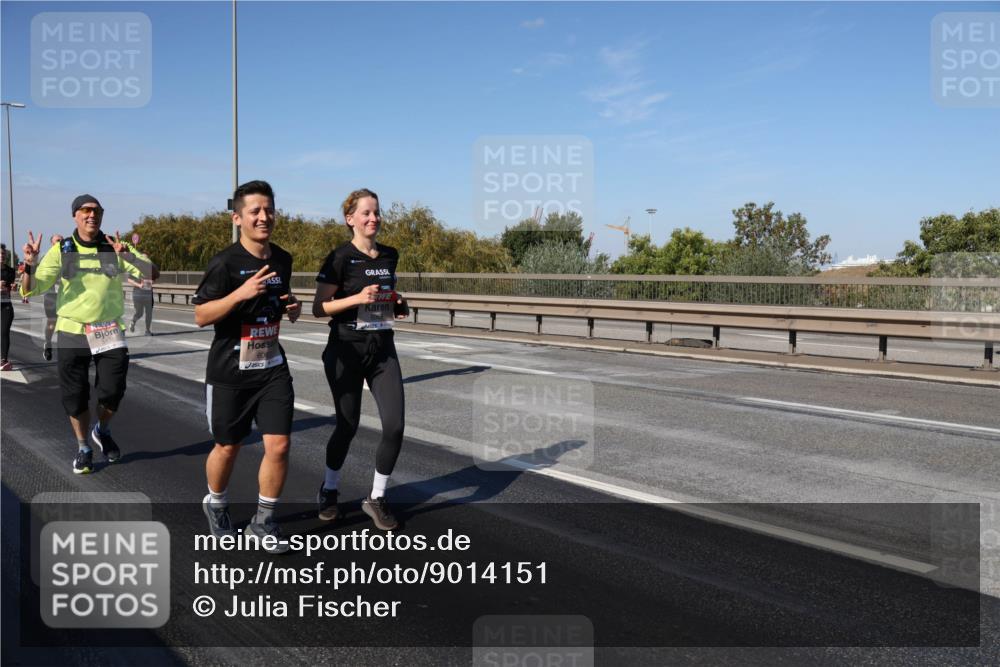 03.10.2025 - Köhlbrandbrückenlauf Julia Fischer http://msf.ph/oto/9014151 03.10.2025 13:08:42 Position 3  meine-sportfotos.de
