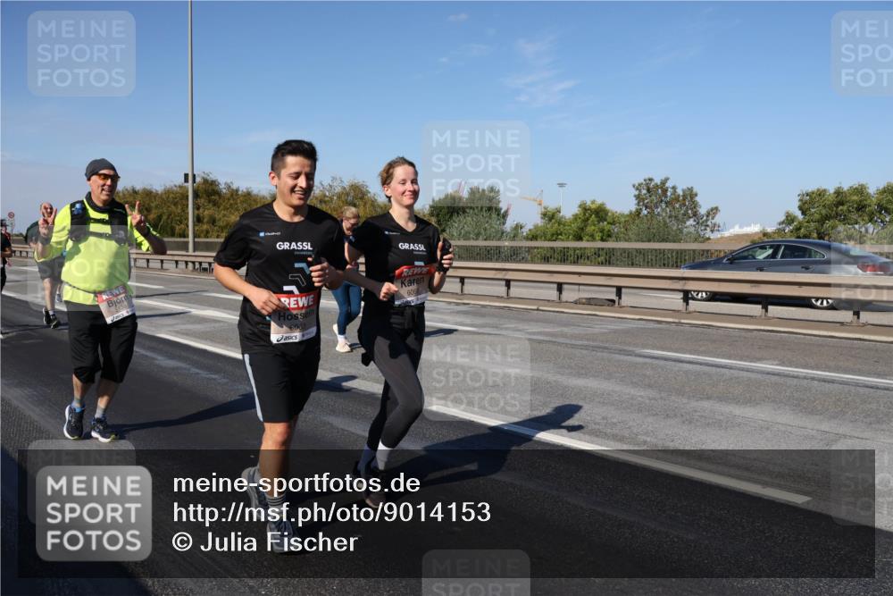 03.10.2025 - Köhlbrandbrückenlauf Julia Fischer http://msf.ph/oto/9014153 03.10.2025 13:08:43 Position 3 5138, 6068, 6063 meine-sportfotos.de