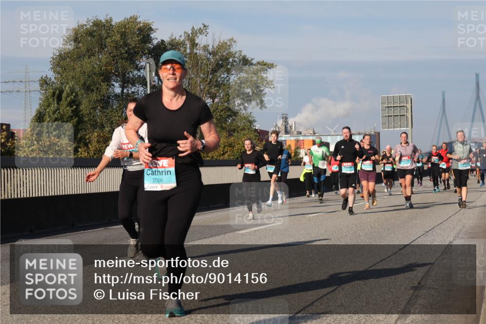 03.10.2025 - Köhlbrandbrückenlauf Luisa Fischer http://msf.ph/oto/9014156 03.10.2025 10:58:16 Position 3 2006 meine-sportfotos.de