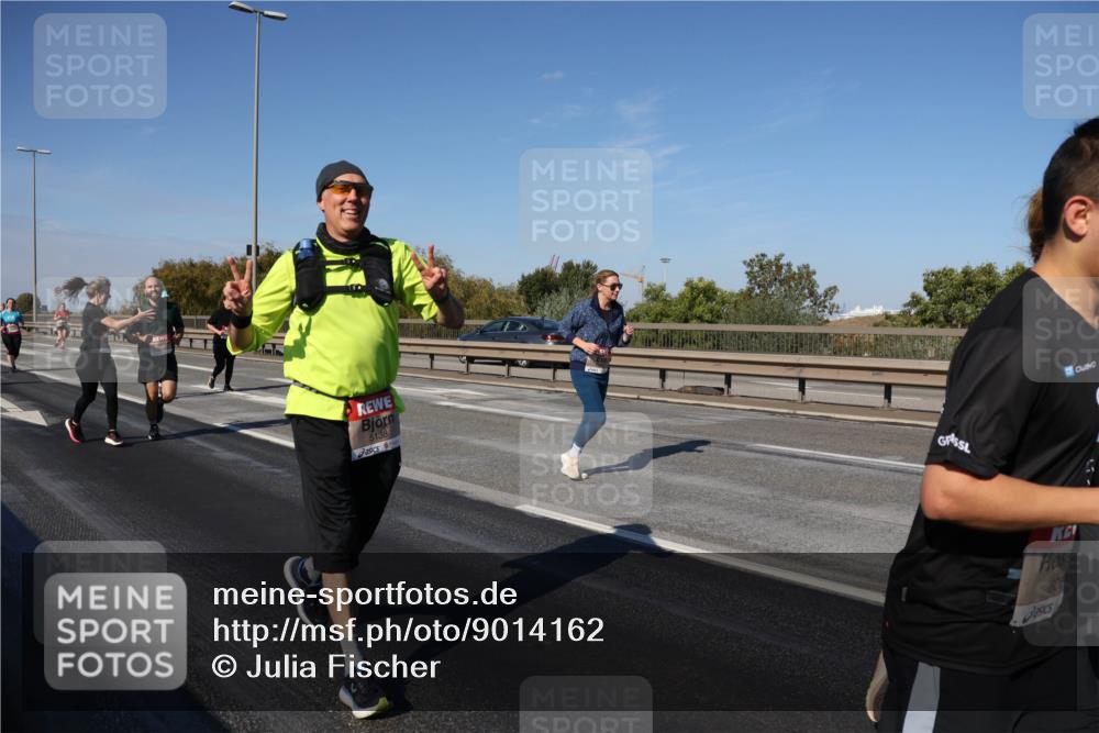 03.10.2025 - Köhlbrandbrückenlauf Julia Fischer http://msf.ph/oto/9014162 03.10.2025 13:08:44 Position 3 5138, 60 meine-sportfotos.de