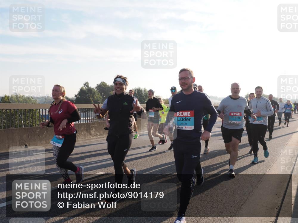 03.10.2025 - Köhlbrandbrückenlauf Fabian Wolf http://msf.ph/oto/9014179 03.10.2025 09:24:28 Position 3 2148, 2509, 1704 meine-sportfotos.de