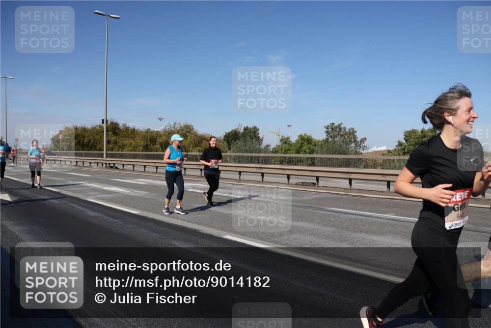 03.10.2025 - Köhlbrandbrückenlauf Julia Fischer http://msf.ph/oto/9014182 03.10.2025 13:08:47 Position 3 64 meine-sportfotos.de