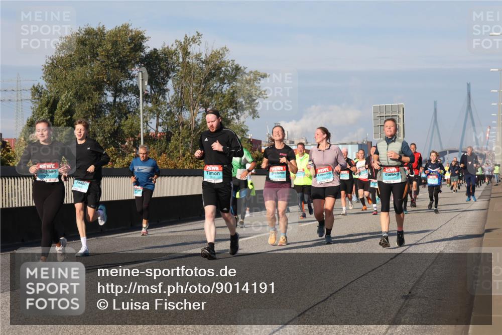 03.10.2025 - Köhlbrandbrückenlauf Luisa Fischer http://msf.ph/oto/9014191 03.10.2025 10:58:20 Position 3 3057, 3515, 2054 meine-sportfotos.de