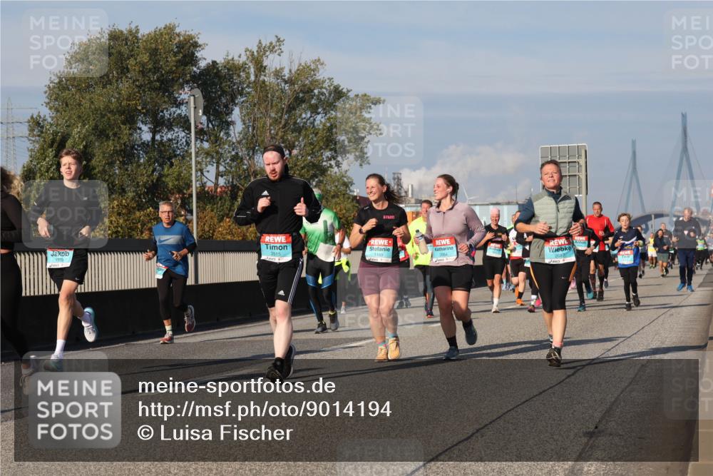 03.10.2025 - Köhlbrandbrückenlauf Luisa Fischer http://msf.ph/oto/9014194 03.10.2025 10:58:20 Position 3 1933, 3515, 1169, 2687 meine-sportfotos.de
