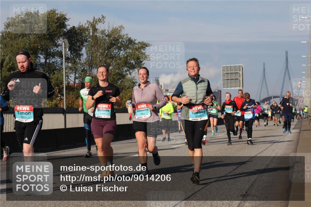 03.10.2025 - Köhlbrandbrückenlauf Luisa Fischer http://msf.ph/oto/9014206 03.10.2025 10:58:22 Position 3 3515, 1169, 2054, 2687 meine-sportfotos.de