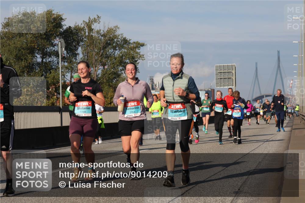 03.10.2025 - Köhlbrandbrückenlauf Luisa Fischer http://msf.ph/oto/9014209 03.10.2025 10:58:22 Position 3 1169, 2054, 2687 meine-sportfotos.de