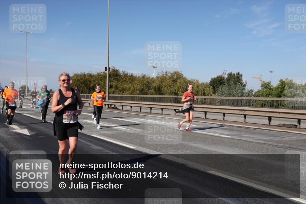 03.10.2025 - Köhlbrandbrückenlauf Julia Fischer http://msf.ph/oto/9014214 03.10.2025 13:08:55 Position 3  meine-sportfotos.de