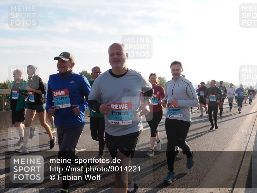 03.10.2025 - Köhlbrandbrückenlauf Fabian Wolf http://msf.ph/oto/9014221 03.10.2025 09:24:29 Position 3 2873, 2633, 1704, 028, 3661 meine-sportfotos.de