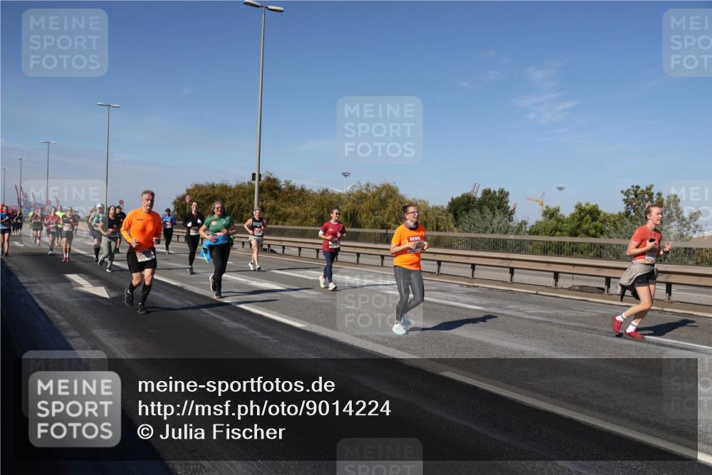 03.10.2025 - Köhlbrandbrückenlauf Julia Fischer http://msf.ph/oto/9014224 03.10.2025 13:08:57 Position 3  meine-sportfotos.de