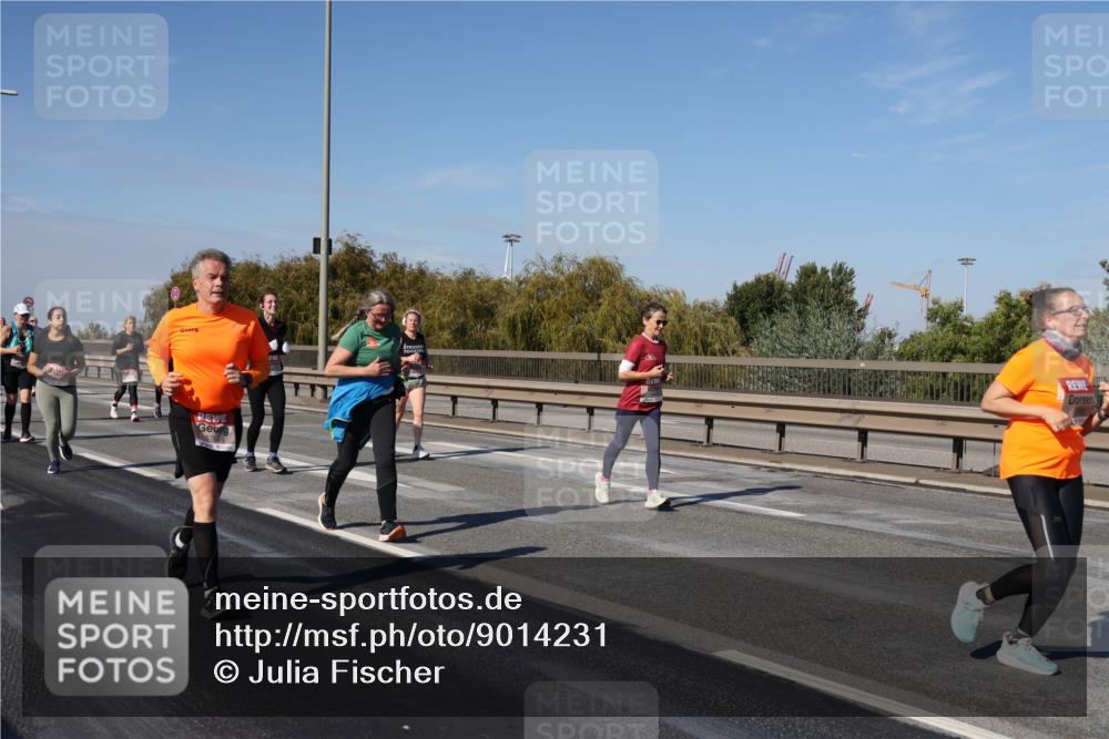 03.10.2025 - Köhlbrandbrückenlauf Julia Fischer http://msf.ph/oto/9014231 03.10.2025 13:08:58 Position 3  meine-sportfotos.de