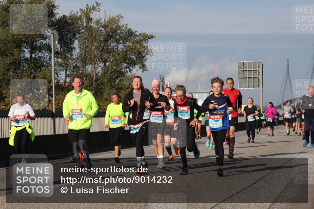 03.10.2025 - Köhlbrandbrückenlauf Luisa Fischer http://msf.ph/oto/9014232 03.10.2025 10:58:24 Position 3 1220, 1272, 1314, 3648, 3075 meine-sportfotos.de