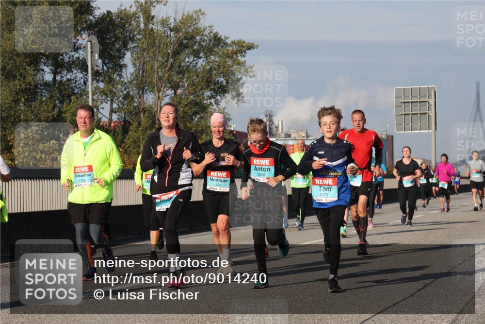 03.10.2025 - Köhlbrandbrückenlauf Luisa Fischer http://msf.ph/oto/9014240 03.10.2025 10:58:25 Position 3 1220, 1272, 3648, 3075 meine-sportfotos.de