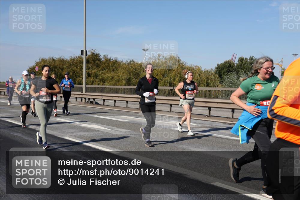 03.10.2025 - Köhlbrandbrückenlauf Julia Fischer http://msf.ph/oto/9014241 03.10.2025 13:09:00 Position 3 5476 meine-sportfotos.de