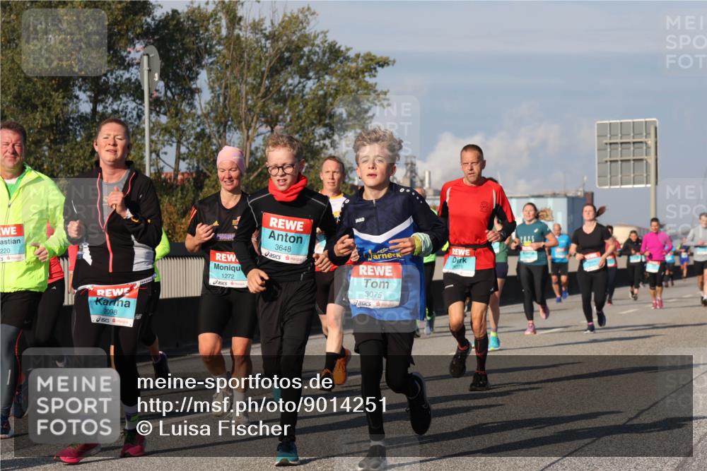 03.10.2025 - Köhlbrandbrückenlauf Luisa Fischer http://msf.ph/oto/9014251 03.10.2025 10:58:26 Position 3 220, 2098, 1272, 3648, 3075, 14, 25, 3028 meine-sportfotos.de