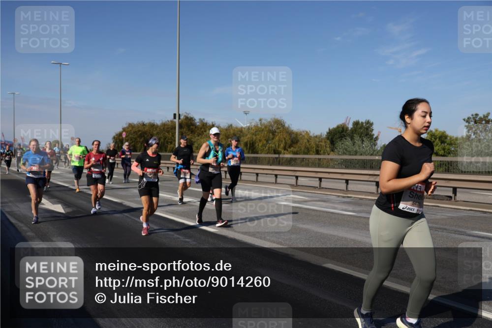 03.10.2025 - Köhlbrandbrückenlauf Julia Fischer http://msf.ph/oto/9014260 03.10.2025 13:09:02 Position 3 5476 meine-sportfotos.de