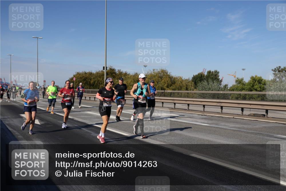 03.10.2025 - Köhlbrandbrückenlauf Julia Fischer http://msf.ph/oto/9014263 03.10.2025 13:09:03 Position 3  meine-sportfotos.de