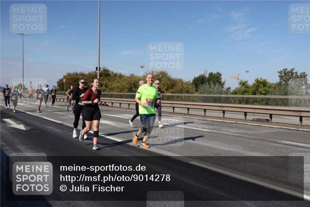 03.10.2025 - Köhlbrandbrückenlauf Julia Fischer http://msf.ph/oto/9014278 03.10.2025 13:09:07 Position 3  meine-sportfotos.de