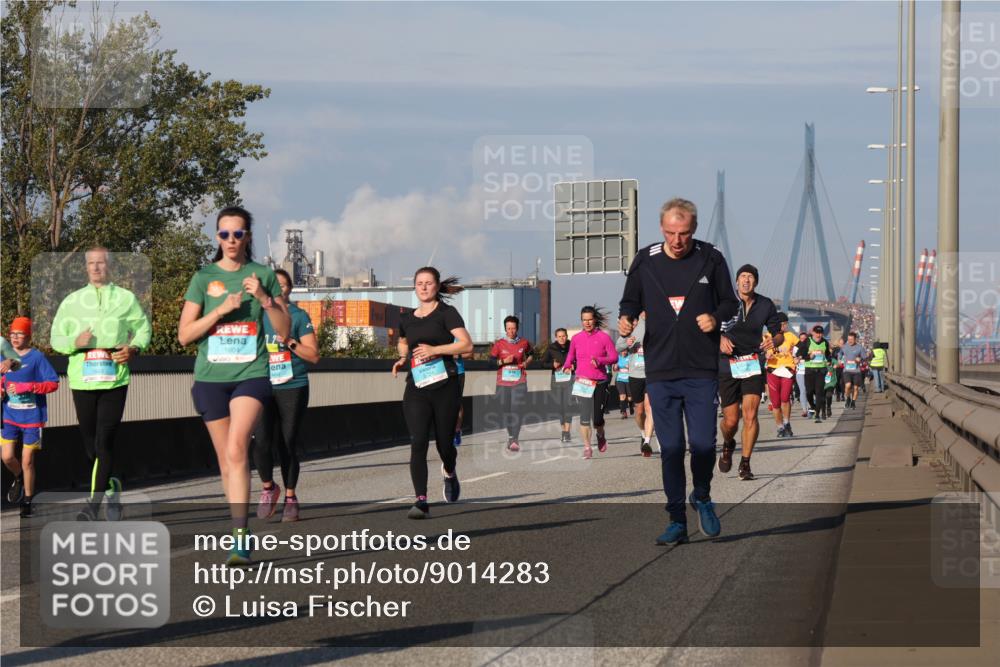 03.10.2025 - Köhlbrandbrückenlauf Luisa Fischer http://msf.ph/oto/9014283 03.10.2025 10:58:29 Position 3 184 meine-sportfotos.de