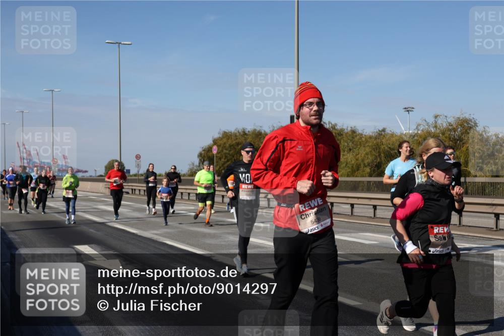 03.10.2025 - Köhlbrandbrückenlauf Julia Fischer http://msf.ph/oto/9014297 03.10.2025 13:09:13 Position 3 5436 meine-sportfotos.de