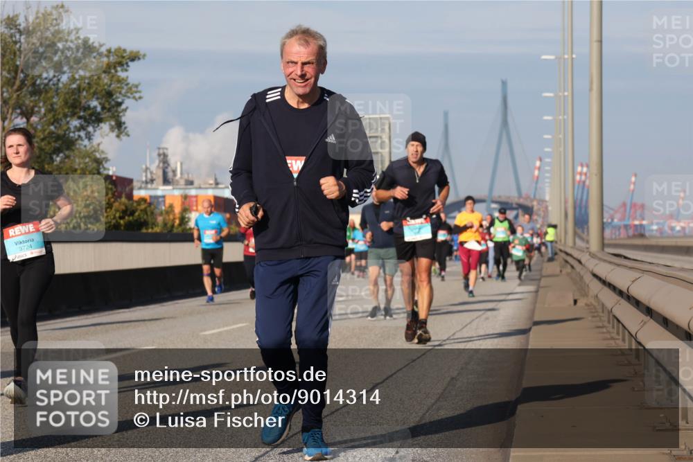 03.10.2025 - Köhlbrandbrückenlauf Luisa Fischer http://msf.ph/oto/9014314 03.10.2025 10:58:32 Position 3 3724 meine-sportfotos.de