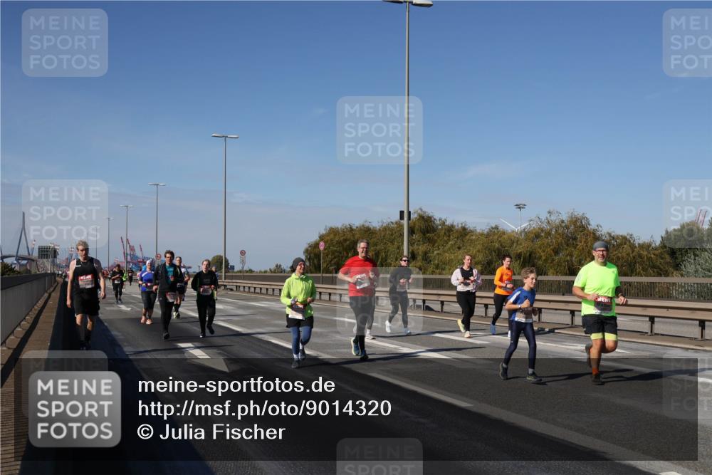 03.10.2025 - Köhlbrandbrückenlauf Julia Fischer http://msf.ph/oto/9014320 03.10.2025 13:09:18 Position 3  meine-sportfotos.de