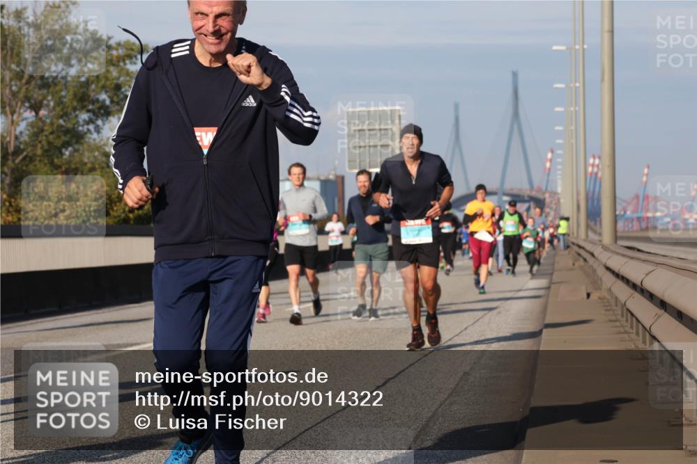 03.10.2025 - Köhlbrandbrückenlauf Luisa Fischer http://msf.ph/oto/9014322 03.10.2025 10:58:32 Position 3  meine-sportfotos.de