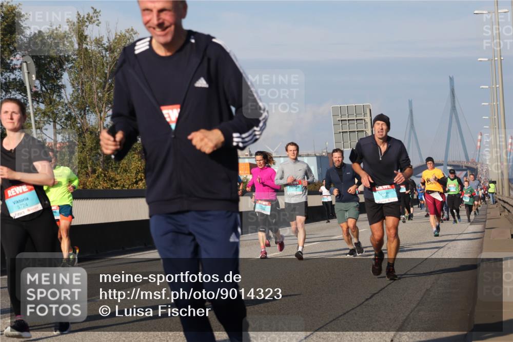 03.10.2025 - Köhlbrandbrückenlauf Luisa Fischer http://msf.ph/oto/9014323 03.10.2025 10:58:33 Position 3 3724 meine-sportfotos.de