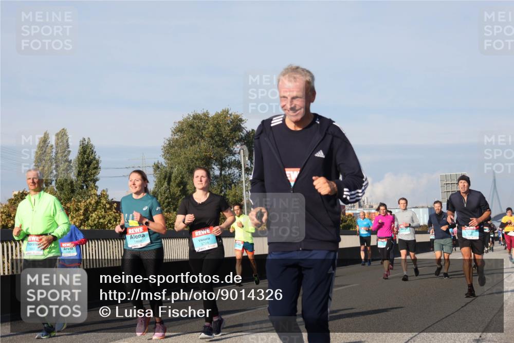 03.10.2025 - Köhlbrandbrückenlauf Luisa Fischer http://msf.ph/oto/9014326 03.10.2025 10:58:33 Position 3 1843, 1460, 3724 meine-sportfotos.de