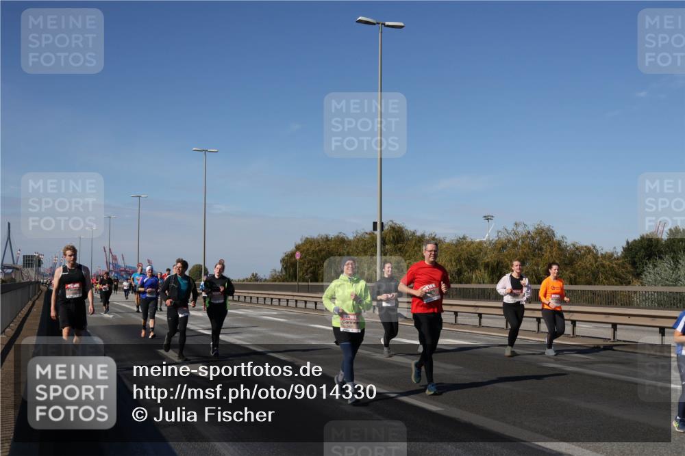 03.10.2025 - Köhlbrandbrückenlauf Julia Fischer http://msf.ph/oto/9014330 03.10.2025 13:09:19 Position 3  meine-sportfotos.de