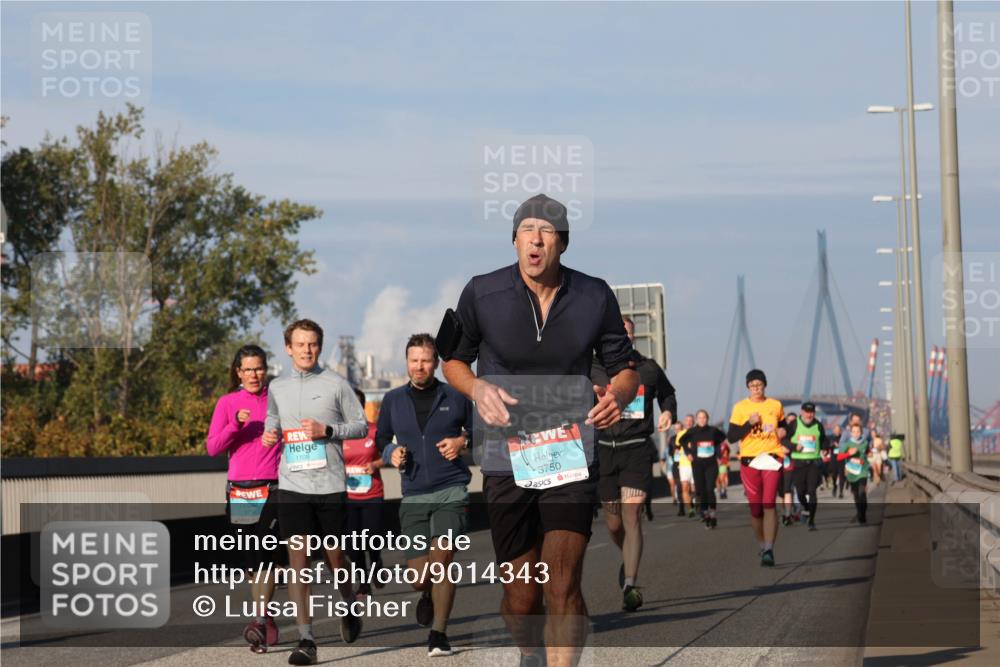 03.10.2025 - Köhlbrandbrückenlauf Luisa Fischer http://msf.ph/oto/9014343 03.10.2025 10:58:35 Position 3 1108, 3750 meine-sportfotos.de