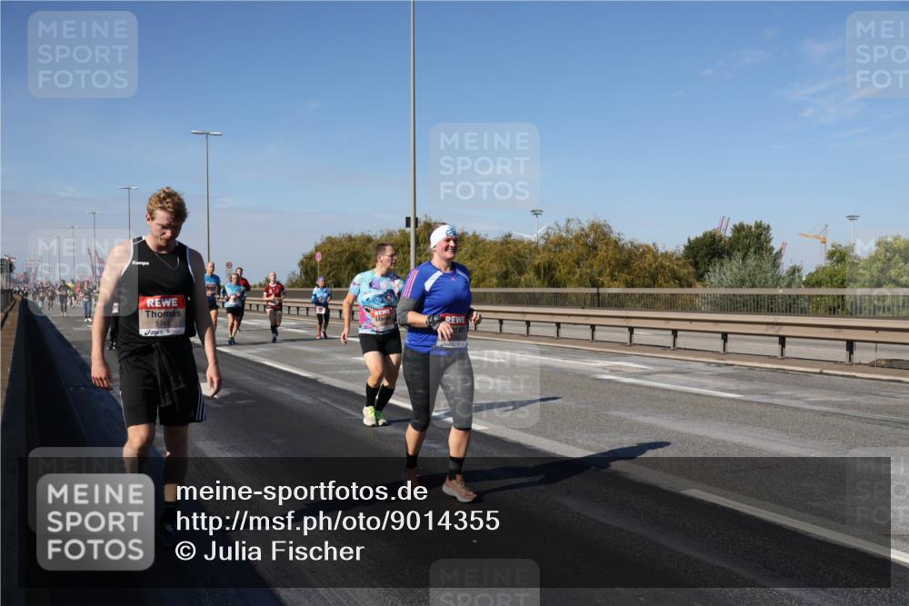 03.10.2025 - Köhlbrandbrückenlauf Julia Fischer http://msf.ph/oto/9014355 03.10.2025 13:09:24 Position 3 5745 meine-sportfotos.de