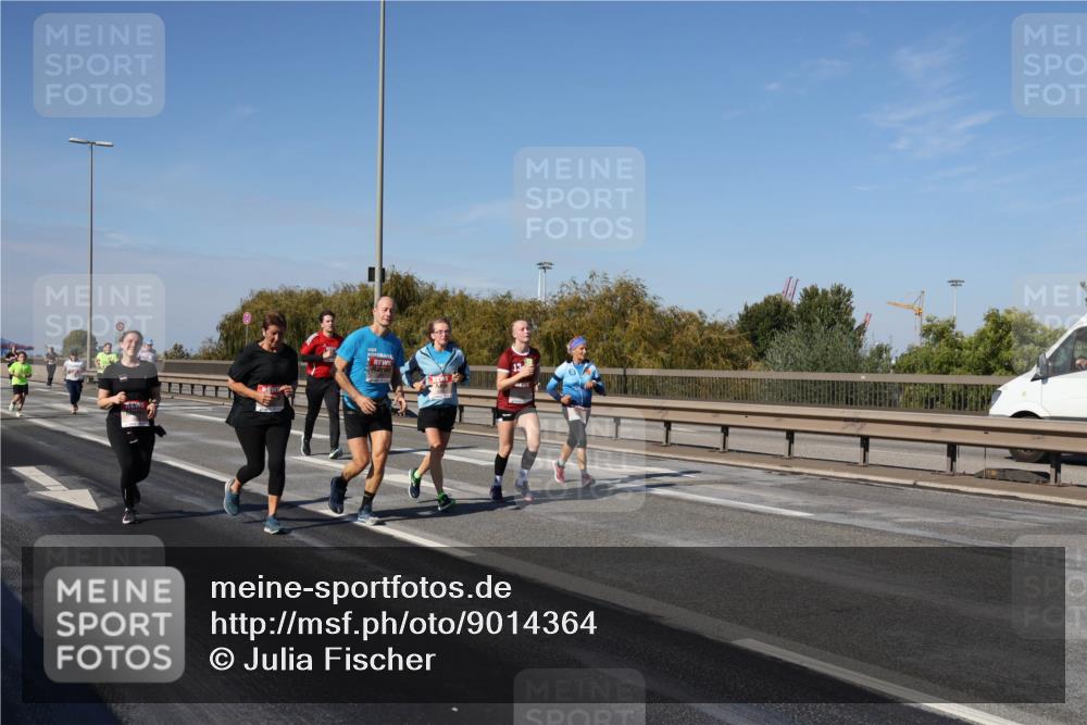 03.10.2025 - Köhlbrandbrückenlauf Julia Fischer http://msf.ph/oto/9014364 03.10.2025 13:09:29 Position 3 13 meine-sportfotos.de