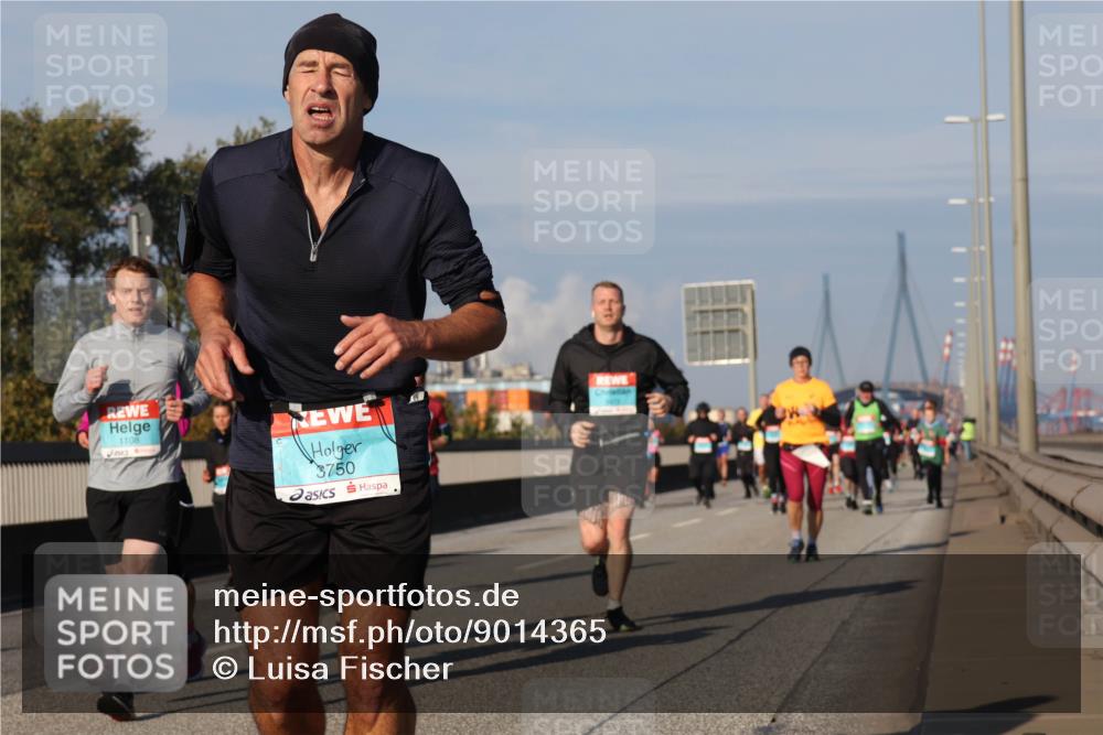 03.10.2025 - Köhlbrandbrückenlauf Luisa Fischer http://msf.ph/oto/9014365 03.10.2025 10:58:37 Position 3 1108, 3750 meine-sportfotos.de