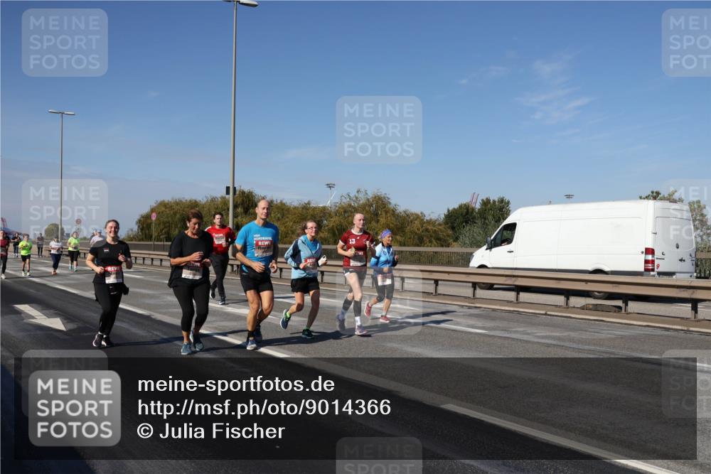 03.10.2025 - Köhlbrandbrückenlauf Julia Fischer http://msf.ph/oto/9014366 03.10.2025 13:09:29 Position 3 13 meine-sportfotos.de