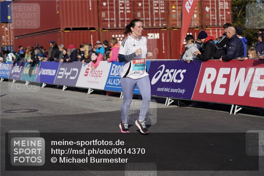 03.10.2025 - Köhlbrandbrückenlauf Michael Burmester http://msf.ph/oto/9014370 03.10.2025 10:14:21 Ziel 1456, 1735, 1925, 2749, 3168, 3326, 3461, 3644, 3665, 3666 meine-sportfotos.de