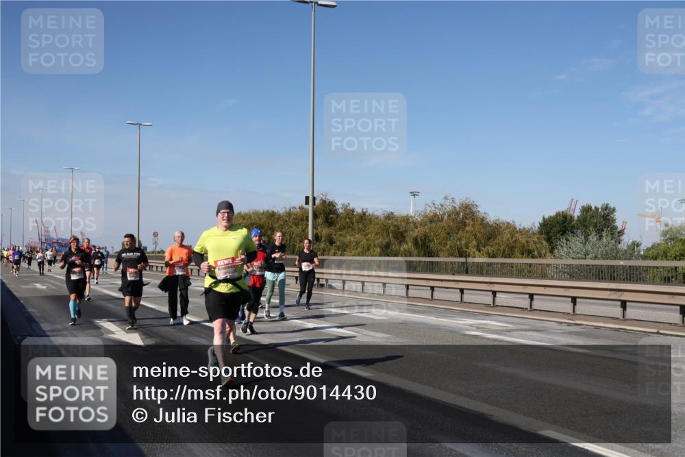 03.10.2025 - Köhlbrandbrückenlauf Julia Fischer http://msf.ph/oto/9014430 03.10.2025 13:09:44 Position 3  meine-sportfotos.de
