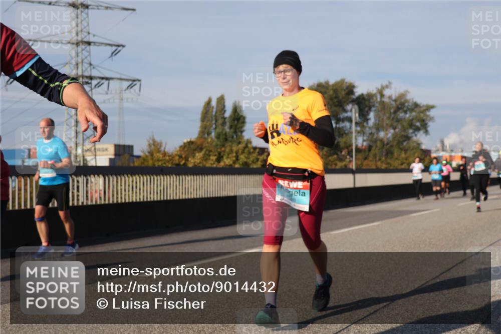 03.10.2025 - Köhlbrandbrückenlauf Luisa Fischer http://msf.ph/oto/9014432 03.10.2025 10:58:43 Position 3  meine-sportfotos.de