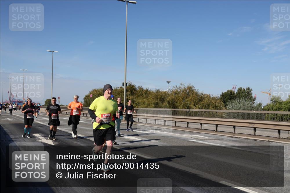 03.10.2025 - Köhlbrandbrückenlauf Julia Fischer http://msf.ph/oto/9014435 03.10.2025 13:09:45 Position 3  meine-sportfotos.de