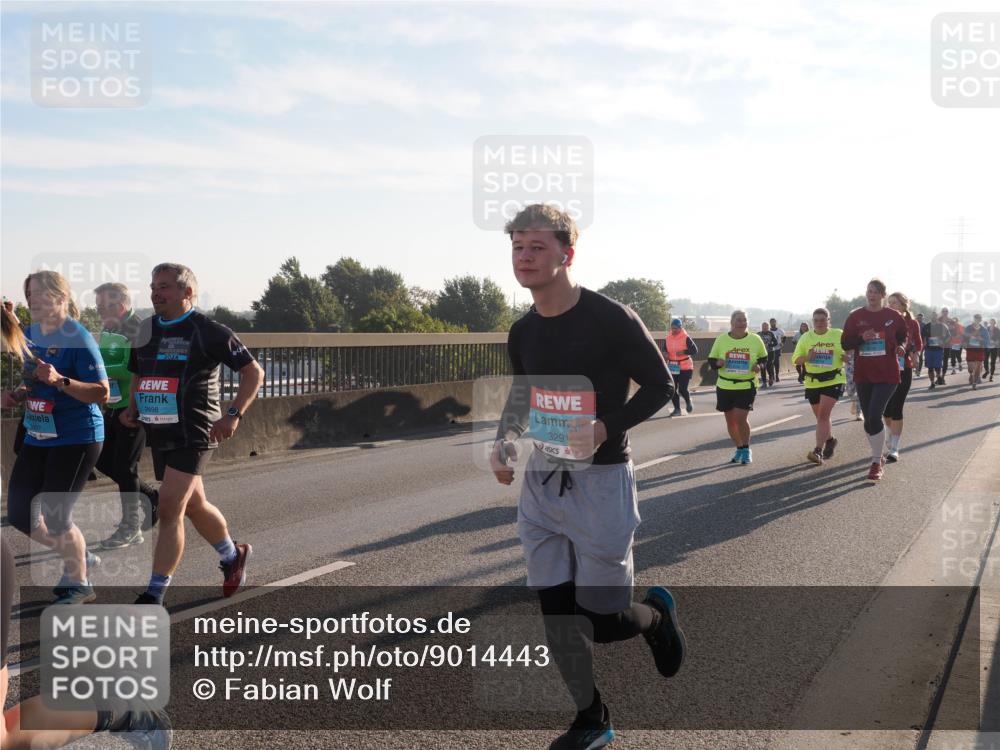 03.10.2025 - Köhlbrandbrückenlauf Fabian Wolf http://msf.ph/oto/9014443 03.10.2025 09:24:39 Position 3 2024, 2497, 2498, 3291 meine-sportfotos.de