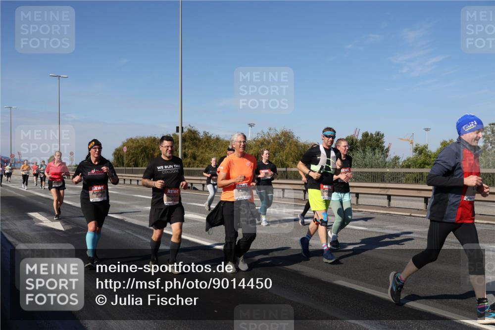 03.10.2025 - Köhlbrandbrückenlauf Julia Fischer http://msf.ph/oto/9014450 03.10.2025 13:09:48 Position 3 5462 meine-sportfotos.de