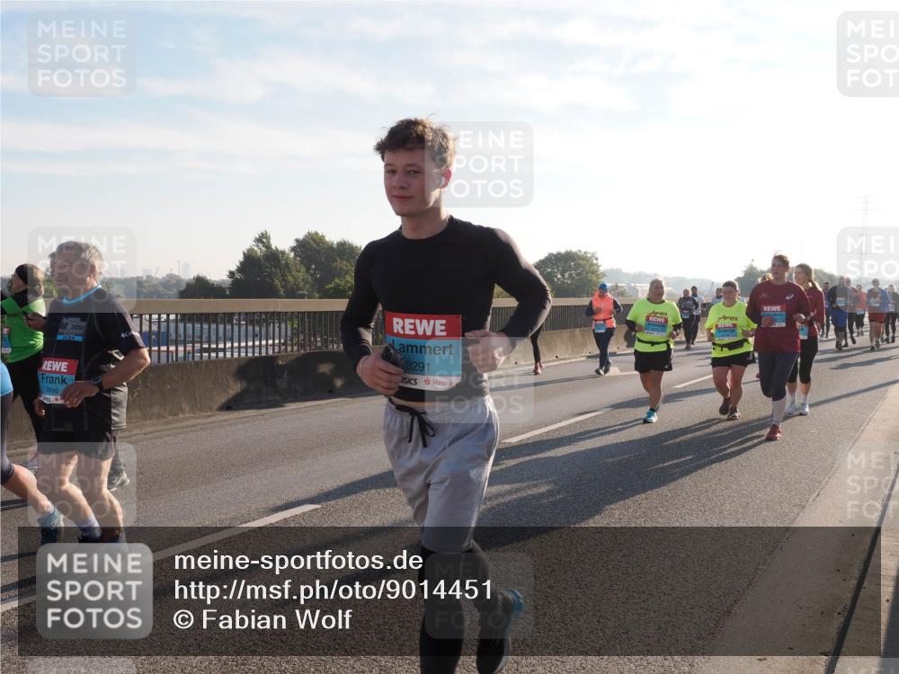 03.10.2025 - Köhlbrandbrückenlauf Fabian Wolf http://msf.ph/oto/9014451 03.10.2025 09:24:39 Position 3 2024, 2498, 3291 meine-sportfotos.de