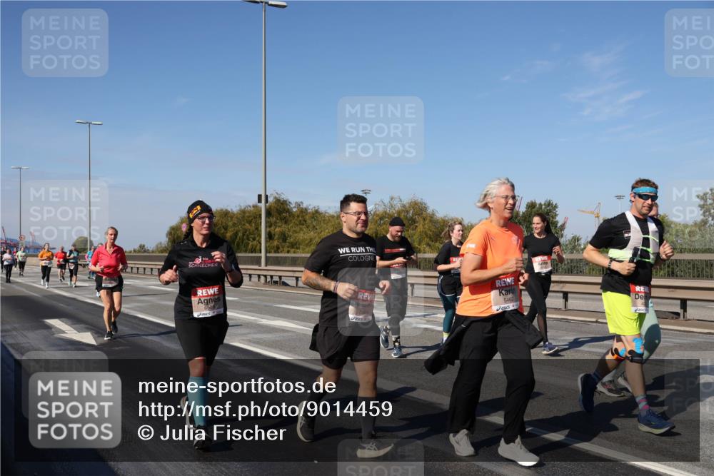 03.10.2025 - Köhlbrandbrückenlauf Julia Fischer http://msf.ph/oto/9014459 03.10.2025 13:09:49 Position 3 6505, 6692, 5462 meine-sportfotos.de