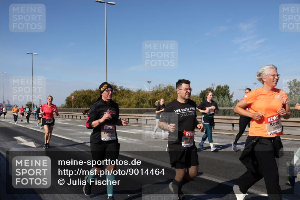 03.10.2025 - Köhlbrandbrückenlauf Julia Fischer http://msf.ph/oto/9014464 03.10.2025 13:09:49 Position 3 6505, 6692, 5462 meine-sportfotos.de