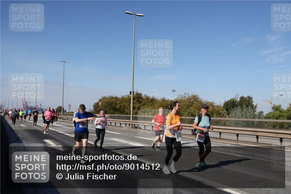03.10.2025 - Köhlbrandbrückenlauf Julia Fischer http://msf.ph/oto/9014512 03.10.2025 13:09:59 Position 3  meine-sportfotos.de