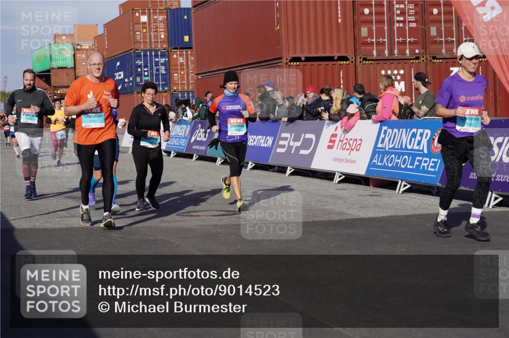 03.10.2025 - Köhlbrandbrückenlauf Michael Burmester http://msf.ph/oto/9014523 03.10.2025 10:14:33 Ziel 1305, 1598, 1820, 2230, 2747, 2938, 2951, 2986, 3461, 3645, 3843 meine-sportfotos.de