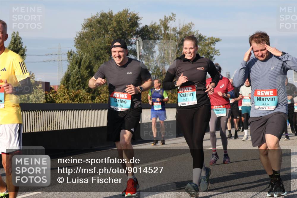 03.10.2025 - Köhlbrandbrückenlauf Luisa Fischer http://msf.ph/oto/9014527 03.10.2025 10:58:53 Position 3 2, 3470, 3471, 1633, 3037 meine-sportfotos.de